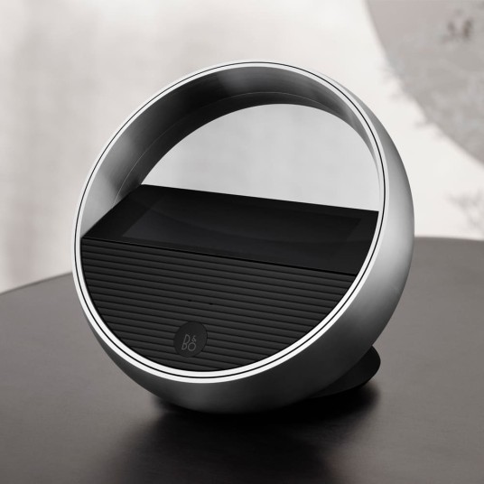 Pilot Bang Olufsen Beoremote Halo